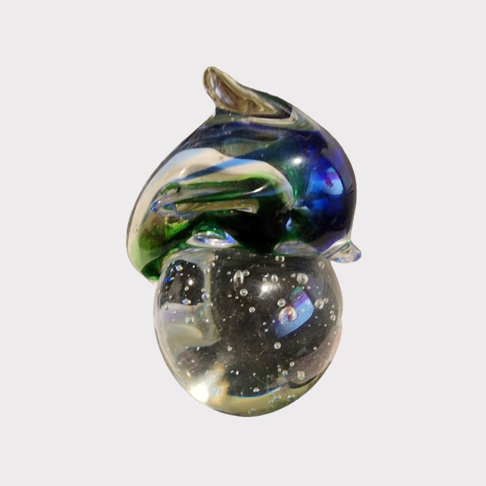 Maurano dolphin and sphere paperweight‎